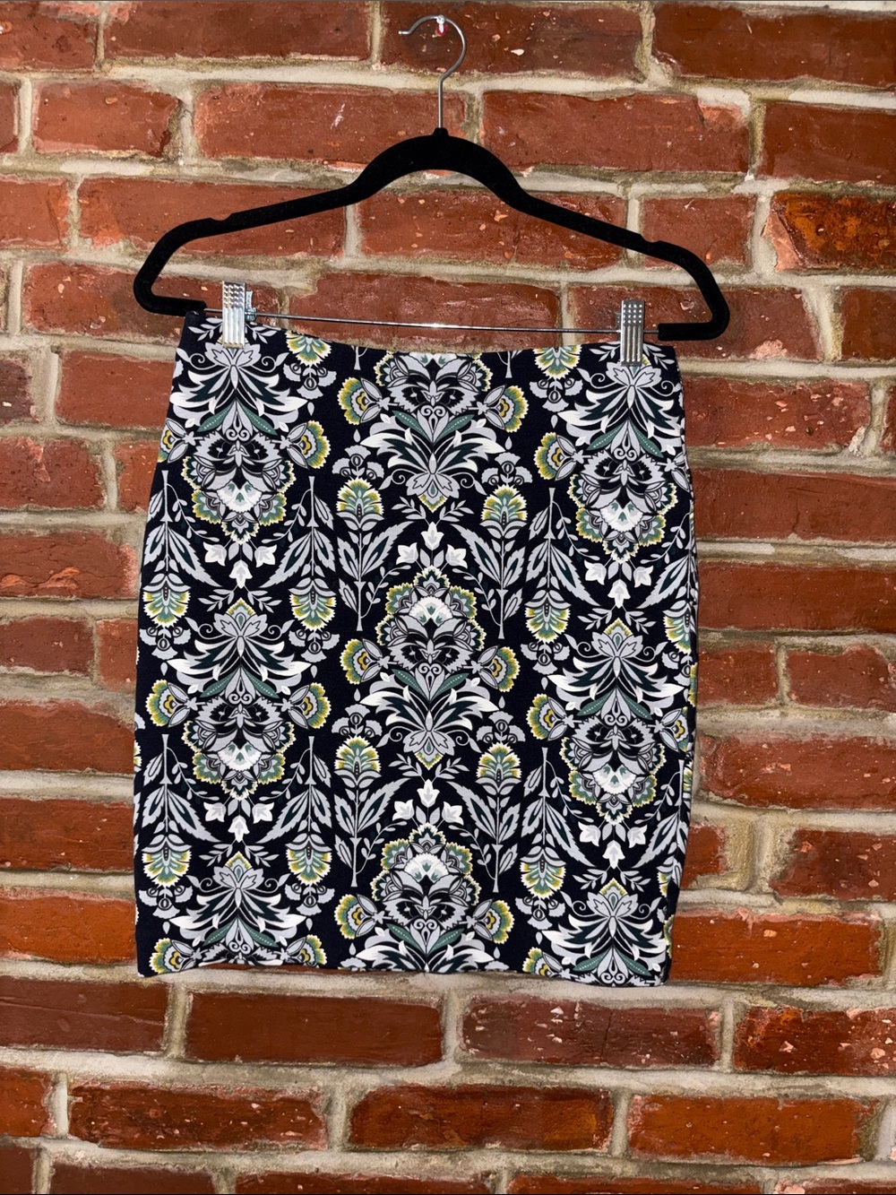 Ann Taylor Navy Floral Damask Pencil Skirt with Green Accents